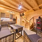 Luxe Timber & Relaxing Bath By Interhome Horská chata
