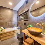Horská chata Luxe Timber & Relaxing Bath By Interhome