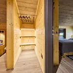 Luxe Timber & Relaxing Bath By Interhome