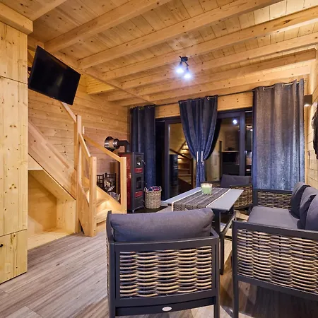 Luxe Timber & Relaxing Bath By Interhome Alpstuga Mladé Buky