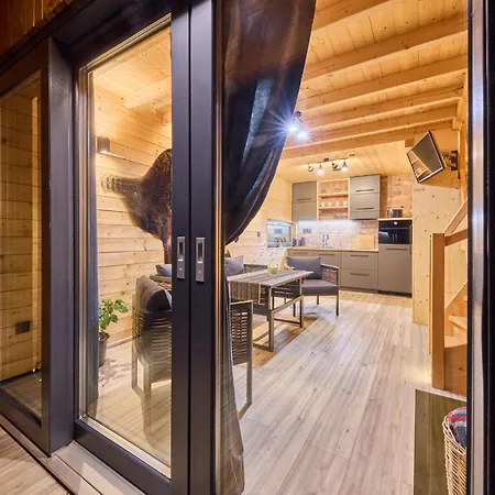 Luxe Timber & Relaxing Bath By Interhome *