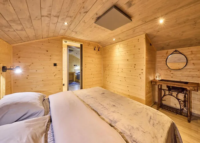 Luxe Timber & Relaxing Bath By Interhome Chalet Mladé Buky