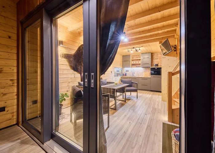 Luxe Timber & Relaxing Bath By Interhome *
